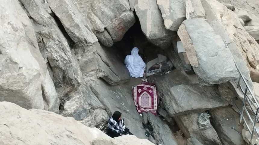 Gua Hira - Manasikhajiumrah